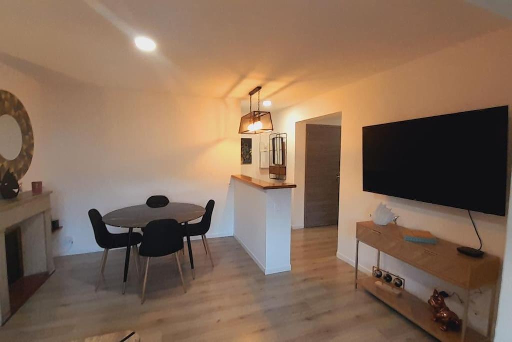 Appartement Lumineux Et Central Propriano  Extérieur photo