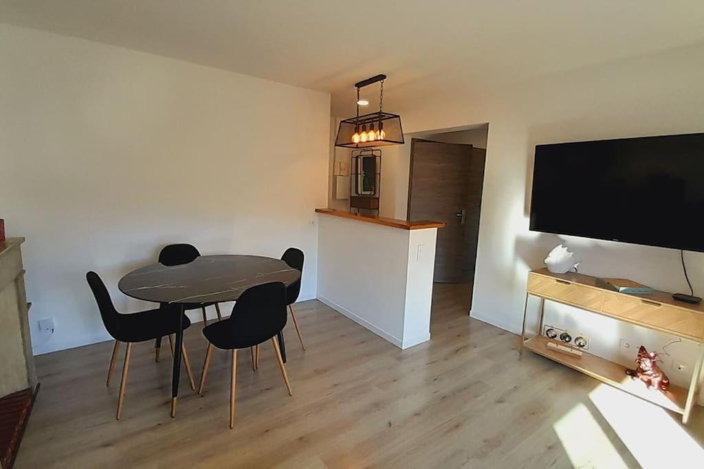 Appartement Lumineux Et Central Propriano  Extérieur photo